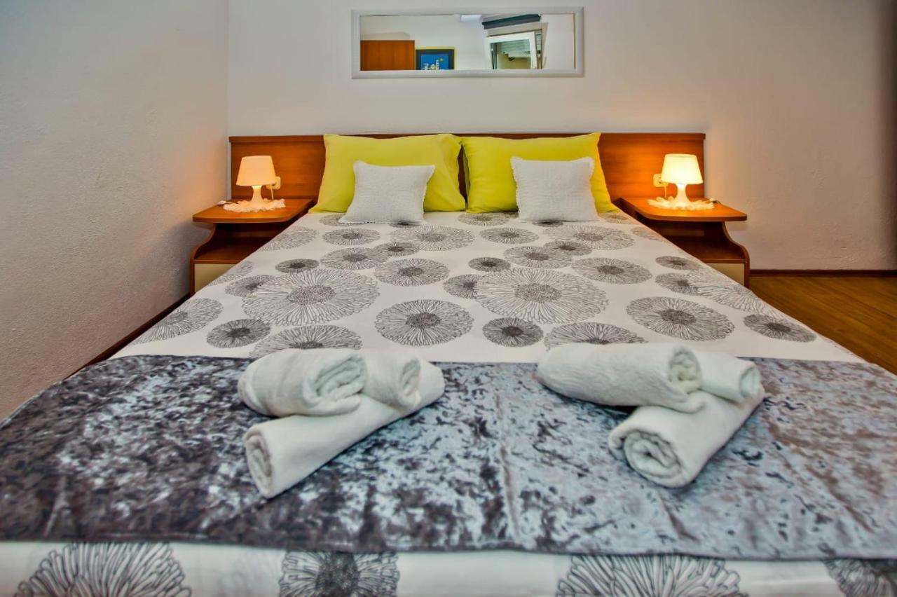 Apartments Bubalo Hvar Town Zewnętrze zdjęcie